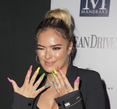 Karol G Nails, Spanish Singers, Concert Nails, Cute Iphone Wallpaper Tumblr, G Nails, Music Board, Becky G, Art Icon, Grow Out