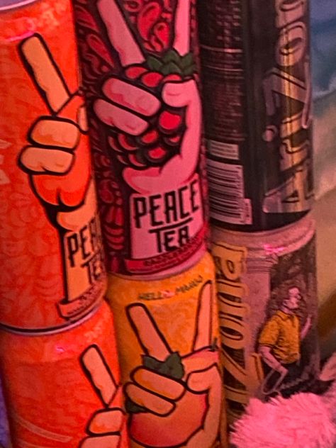 Peace Tea Aesthetic, Tortellini Aesthetic, Peace Tea, High Af, No Valentine, Tea Wallpaper, Shaggy Rogers, Gold Aesthetic, Food Drinks Dessert