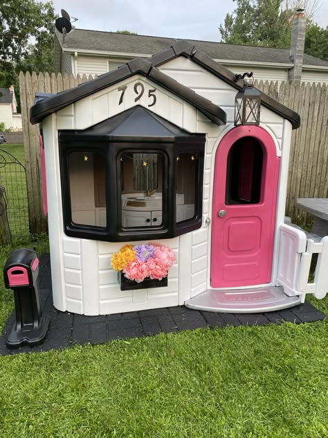 Playhouse Backyard Ideas, Playhouse Outdoor Makeover, Outdoor Play Areas For Toddlers, Backyard Toddler Play Area, Toddler Play Area Outside, Diy Outdoor Play Area For Kids, Outdoor Toddler Play Area, Toddler Backyard Play Area, Daycare Outdoor Play Area