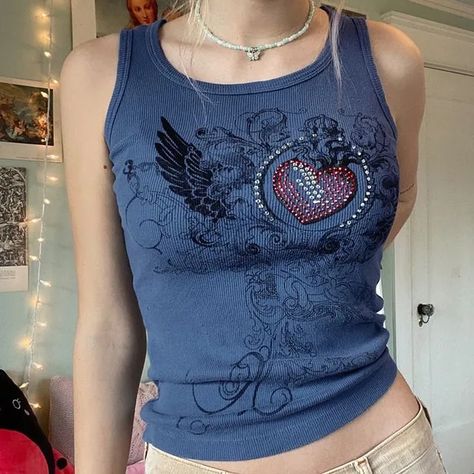 Trendy Summer Fits, Heart Rhinestone, Black Crop Top Tank, Graphic Tank Tops, Grunge Vintage, Knitted Tops, Cropped Tops, Crop Tank Top, Brown Fabric