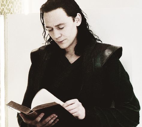 Badass bookworm who gives zero fucks about your stupid prison fight.... God Delusion, The God Delusion, Loki Aesthetic, Avengers Quotes, Avengers Pictures, Thomas William Hiddleston, Dc Movies, Avengers Memes, Loki Marvel