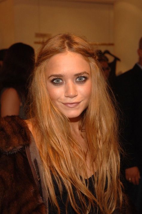 Mary-Kate Olsen Mary Kate Olsen Hair, Ashley Olsen Hair, Olsen Hair, Hairstyles Everyday, Virtual Hairstyles, Kate Olsen, Beach Wave Hair, Mary Kate Ashley, Perfect Hairstyle