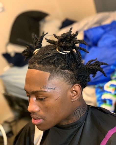 Fade Haircut Men's Black Dreads, Loc Haircuts Men, Dread Haircut Men, Taper Fade Dreadlocks, Dread Taper Fade, Taper Dreads Men, High Taper Dreads, Dreads Taper Fade, Temp Fade With Dreads