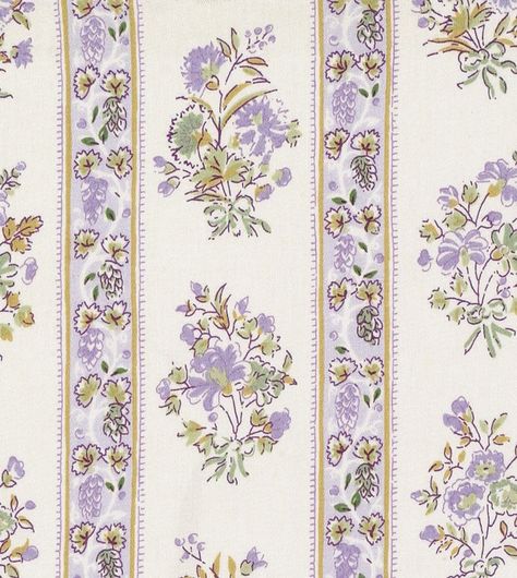 Lavender aesthetic wallpaper