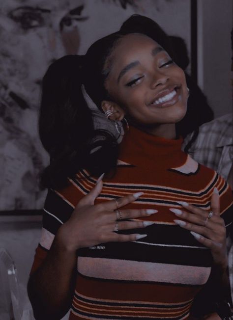 Soo pretty 😩 Marsai Martin Hairstyles, Marsai Martin Outfit, Marsai Martin, Female Celebrity Crush, Glam Photoshoot, Hairdos For Curly Hair, Black Femininity, Girl Celebrities, Celebrity Look