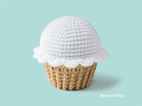 Cupcake Crochet Pattern, Cupcake Crochet, Aesthetic Amigurumi, Crochet Pincushion, Bunny Cupcake, Crochet Cake, Crochet Cupcake, Amigurumi Today, Back Post Double Crochet