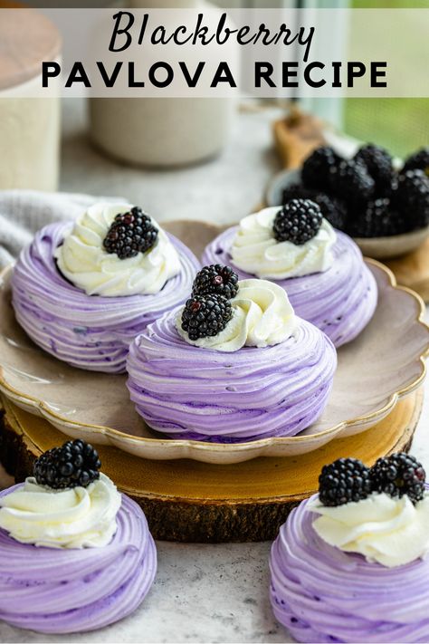 Fancy Desserts Recipes, Blackberry Recipes, Pavlova Recipe, Blackberry Jam, Fancy Desserts, How Sweet Eats, Mini Desserts, Baklava, Sweets Desserts