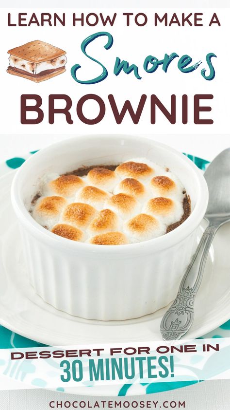 Learn How to Make a Smores Brownie! This simple dessert for one is ready to eat in just 30 minutes. Rich semisweet chocolate, gooey marshmallows, and a hint of vanilla create a decadent dessert experience. Perfectly baked in an individual ramekin for a personal touch, each bite combines fudgy goodness with a campfire favorite. Ramican Deserts, Ramekin Brownie, Brownie For One, Ramekin Recipes, Ramekin Dessert, Dessert For One, Single Serve Brownie, Ramekin Recipe, Blondie Recipes