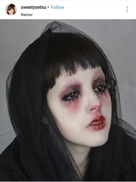 Corpse Halloween Makeup, Pale Goth Makeup, Pidgin Doll Makeup, Goth Doll Aesthetic, Victorian Ghost Makeup, Victorian Doll Makeup, Unsettling Makeup, Dark Doll Makeup, Gothic Doll Makeup