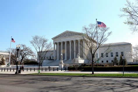 Architect Cass Gilbert used ancient designs for the 20th century U.S. Supreme Court Building. Tour the neoclassical architecture of the highest court. Centralized Organization Architecture, Supreme Court Building, Neoclassical Architecture, Us Supreme Court, Ancient Designs, The 20th Century, Neoclassical, Supreme Court, Washington Dc