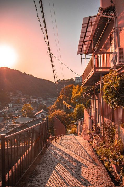 Sunset In Japan, Japan Seasons, Beach Stairs, Japan View, Portrait Aesthetic, Scenery Photography, Beach Color, Japan Aesthetic, Fantasy Places