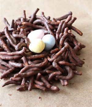 of Birds Nests Recipe, Fun Easter Treats, Birds Nests, Easter Goodies, Peanut Butter Chips, Easter Dinner, Easter Chocolate, Easter Time, Spring Holidays