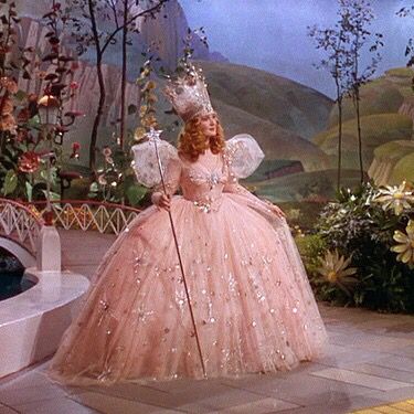 Glinda, The Fairy Godmother || The Wizard of Oz (1939) Glenda The Good Witch, Godmother Dress, Wizard Of Oz Movie, Glinda The Good, Glinda The Good Witch, The Wonderful Wizard Of Oz, I Love Cinema, This Is Your Life, The Good Witch