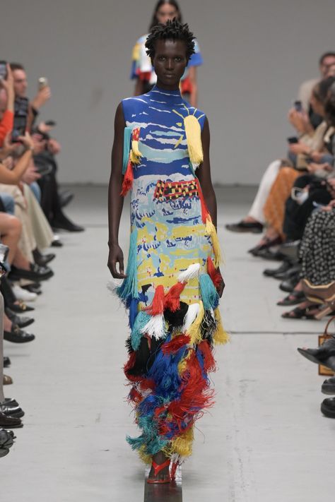 Missoni Spring 2025 Ready-To-Wear Collection at Milan Fashion Week Fashion 2025, Fashion Archive, 2025 Fashion, Spring 2025, Roaring 20s, Bodycon Dresses, Milan Fashion, Modern Fashion, Milan Fashion Week