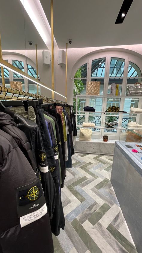 Stone Island Aesthetic, Stone Island Store, Boxing Images, Drip Fits, Estilo Swag, Rapper Outfits, Mens Trendy Outfits, Street Fashion Men Streetwear, Shopping Stores