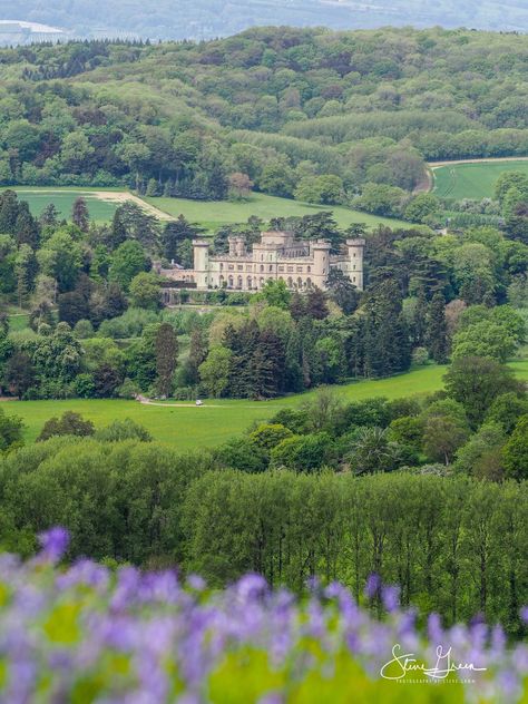 Eastnor Castle near Ledbury in Herefordshire. Herefordshire England, Eastnor Castle, British Castles, England Countryside, Places In England, English Castles, Castles In England, Africa Do Sul, Manor Houses