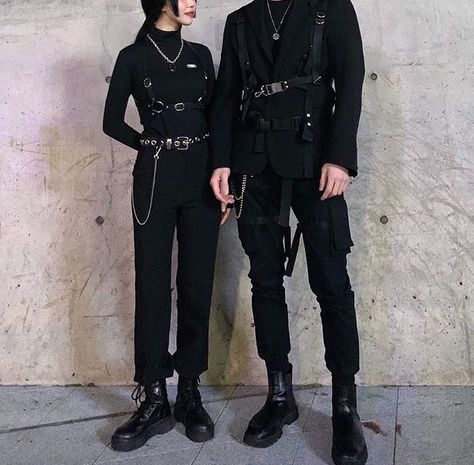 Kenji Kishimoto Shatter Me, Kenji Kishimoto, Couple Outfits Matching, Techwear Outfits, Techwear Fashion, Couple Fits, Shatter Me, Concept Clothing, Matching Couple Outfits