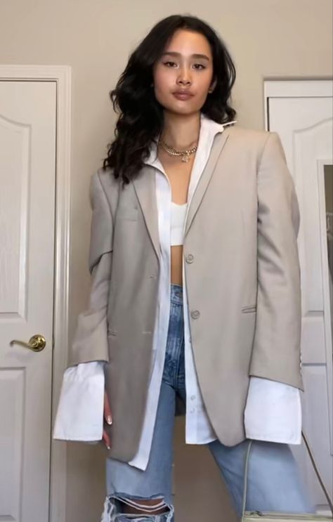 Layering Street Style, Street Style 2023, Blazer Fits, Style 2023, Fashion Guide, Outfit Inspo Fall, Photo Card, Lookbook Outfits, Classy Outfits