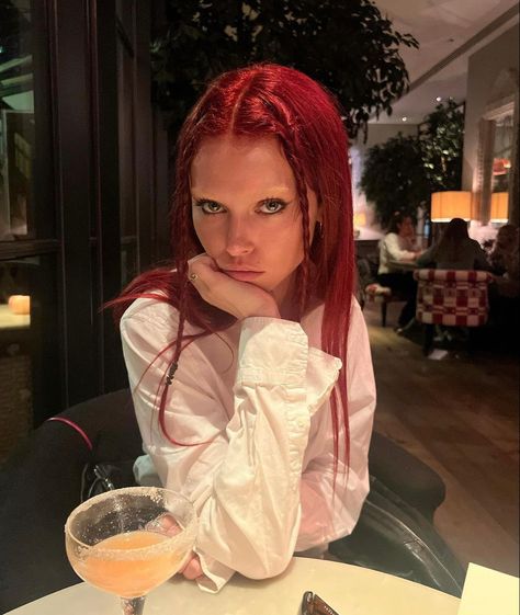 Lana Del Rey Hair Color, Red Hair Outfit Ideas, Red Dyed Hair, Cute Up Hairstyles, Red Hair Outfits, Bleached Eyebrows, Red Hair Inspo, Cherry Hair, Bleached Hair