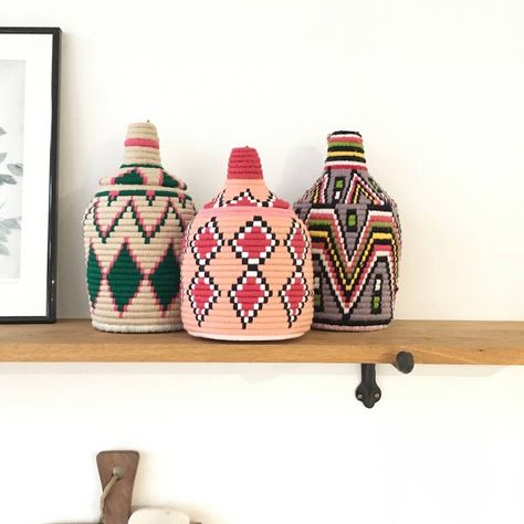 Moroccan Pots, Moroccan Pottery, Moroccan Inspiration, Ceramic Accessory, Hanging Pots, Product Photos, Fantastic Gifts, Creative Business, Morocco