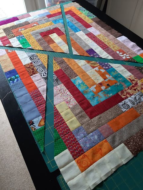 Pasqualina Barazza: recent epp that completely changed direction Art Quilts Ideas Creative, Focus Fabric Quilt Ideas, Bright Quilts Ideas, Scrap Buster Quilts, Strip Quilts Ideas, Modern Quilts Ideas, Scrap Quilts Patterns Leftover Fabric, Scrap Quilts Ideas, Abstract Quilting