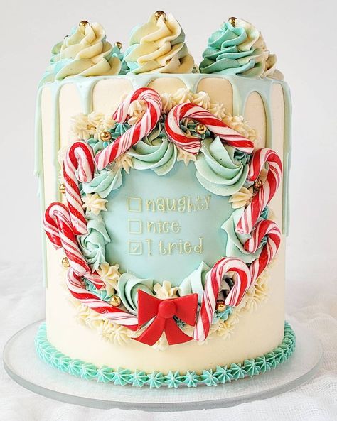 Winter Torte, Peppermint Cake, Winter Cakes, Christmas Bakes, Xmas Cakes, Christmas Themed Cake, Christmas Cake Ideas, Christmas Cake Designs, Christmas Cake Decorations