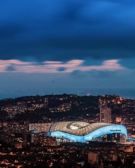 Photo Marseille, Velodrome Marseille, Xperia Wallpaper, France Marseille, City Life Photography, Cristiano Ronaldo Wallpapers, Zinedine Zidane, Football Stadiums, Avignon