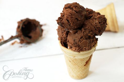 chocolate, chocolate .....ice cream Mascarpone Ice Cream, Homemade Chocolate Ice Cream, Granitas, Coconut Dessert, Chicago Magazine, Brownie Desserts, Homemade Ice Cream Recipes, Desserts Vegan, Sorbet Recipes