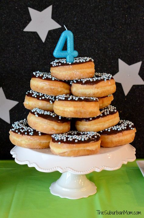 Homemade Donut Cake Donuts For Birthday Party, Police Donut Cake, Boy Donut Birthday Party, Boys Donut Birthday Party, Donut Birthday Party Boy, Backyard Volleyball, Police Birthday Cakes, Doughnut Birthday, Homemade Donut