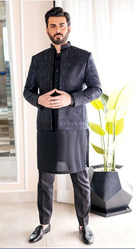 Kurta Pajama With Blazer Men, Men’s Nikkah Outfit, Kurta Pajama Sadri Mens, Man Dressing Style Wedding, Pathani With Blazer, Nikkah Dress For Men, Pakistani Mens Fashion, Jodhpuri With Kurta For Men, Black Kurta Pajama Men Wedding