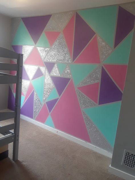 D.i.y Geometric wall for small girls bedroom Geometric Wall Paint Kids, Pastel Accent Wall Bedroom, Paint Ideas For Girls Bedroom, Wall Paint Designs Bedroom Girl, Wall Paint Patterns Bedroom, Cool Wall Painting Ideas Bedroom, Girls Bedroom Wall Paint Ideas, Girl Bedroom Wall Ideas, Room Wall Painting Ideas