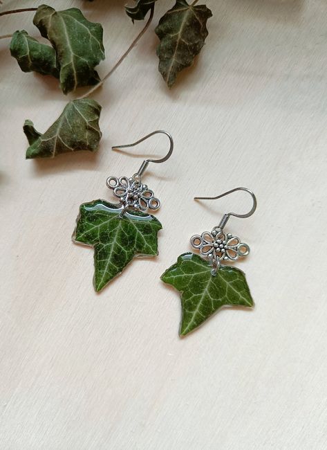 Ivy Earrings, Movie Outfit, Eras Outfit, Cottagecore Christmas, Ivy Dress, Ivy Leaves, Green Ivy, Beauty Forever, Ideal Wardrobe