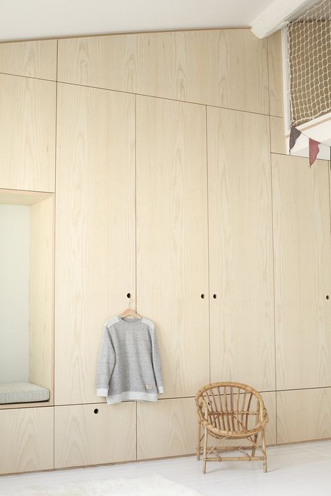 Bedroom Built Ins, Minimalist Dekor, Plywood Interior, Interior Minimalista, Room Renovation, Interior Modern, Bedroom Wardrobe, Wardrobe Closet, Wardrobe Design