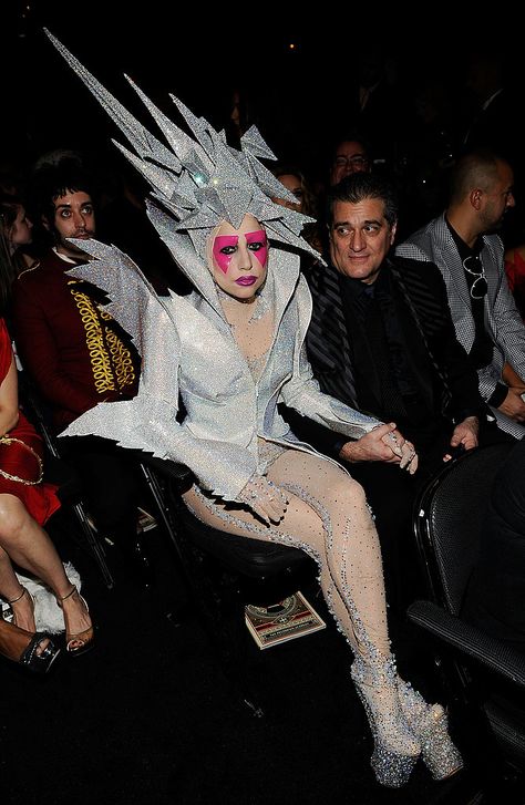 It couldn't have been easy to sit behind Lady Gaga at the 2010 show — this futuristic costume was just one of several that evening. Lady Gaga Shoes, Lady Gaga Looks, Taylor Swift 2014, Lady Gaga Costume, Britney Spears 2000, Futuristic Costume, Gaga Outfits, Lady Gaga Outfits, Gaga Fashion