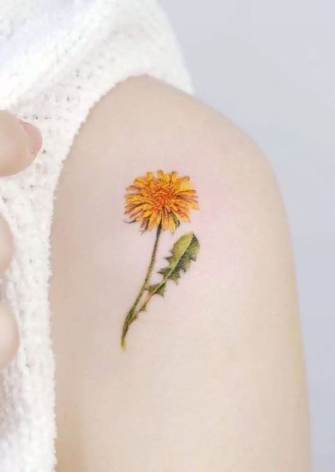 Yellow Dandelion Tattoo Design, Dandelion Line Drawing, Yellow Dandelion Tattoo, Fam Tattoo, Tattoo Dandelion, Watercolor Dandelion Tattoo, Leon Tattoo, Dandelion Tattoo Meaning, Dandelion Tattoos