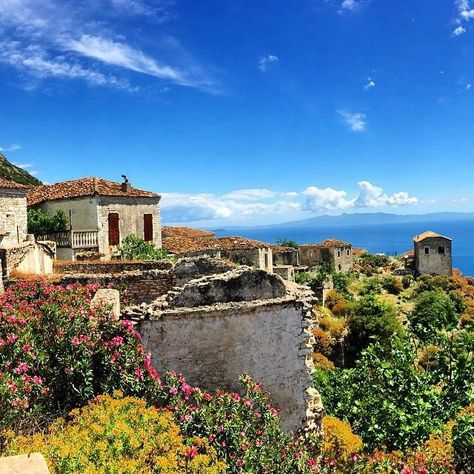 Old village of Qeparo 🇦🇱 ⠀ #qeparo #albania #theoutsiderstravel #travel #travelphotography 📷 @donzman Qeparo Albania, Himara Albania, Albania Photography, Travel Albania, Albanian Riviera, Travel Countries, Albania Travel, Old Village, People Of The World