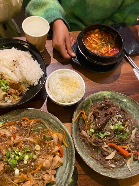 #meal #korean #koreanfood #japchae #한식 #tiktok #aesthetic #recipe # Korean Cooking Aesthetic, Japchae Aesthetic, Korean Meal Aesthetic, Korean Cooking, Korean Restaurant, Traditional Korean, Korean Food, Japchae, Pretty Food