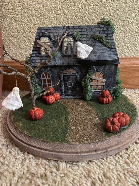 Haunted House Wood Crafts, Diy Dollar Tree Spooky House, Clay Haunted House Diy, Haunted Fairy House, Dollar Tree Spooky House, Dollar Store Dollhouse Haunted House, Clay Haunted Houses, Dollar Tree Halloween House Diy, Ceramic Haunted House Ideas