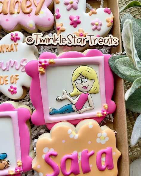 Who else watched Lizzie McGuire as a kid?! Making these cookies was a nice dose of nostalgia for me. . . . #lizziemcguire #lizziemcguirecookies #lizziemcguirebirthday #disneythrowback #twinklestartreats #cookiesforoccasion #cookiedecorating #decoratedcookies #royalicing #royalicingcookies #edibleart #cookieart #cookiedecorator #cookier #decoratedsugarcookies #instacookies #sugarcookies #sugarcookiesofinstagram #cookies #houstontx #houstoncookies #cypresstx #cypresscookies #customcookies #coo... Lizzie Mcguire Cookies, Bridal Decorations, Lizzie Mcguire, Twinkle Star, Cookie Art, Edible Art, Royal Icing Cookies, Event Ideas, Custom Cookies