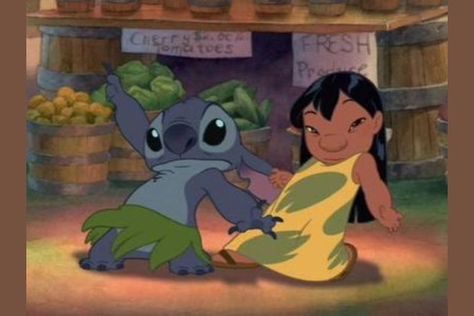 Which Disney Duo Are You And Your Best Friend? Disney Best Friends Characters, Character Duos, Disney Duos, Disney Movie Scenes, Stitch Movie, Disney Best Friends, Best Friends Cartoon, Disney Animated Movies, Lilo Y Stitch