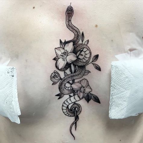 Blackwork Snake Tattoo, Tattoo Between Breast, Rose Chest Tattoo, Sternum Tattoo Design, Sternum Tattoo, Horse Tattoo, Snake Tattoo, Seoul Korea, Chest Tattoo