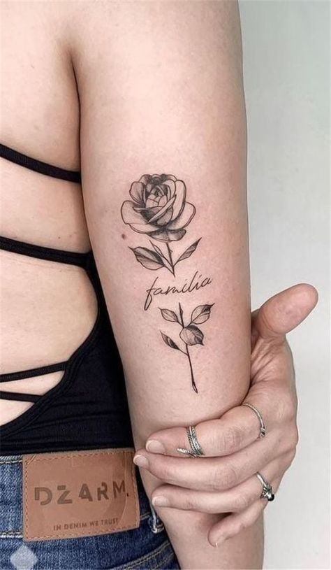 Frase: familia y flor rosa - Tatuajes para Mujeres Back Of Arm Tattoo, Tattoo Girls, Floral Tattoo Design, Diy Tattoo, Best Sleeve Tattoos, Tattoo Feminina, Flower Tattoo Designs, Flower Ideas, Tattoo Designs For Women