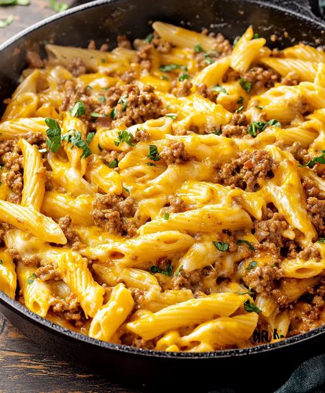 Cheesy Ground Beef Pasta Skillet Recipe - elianarecipes.com Cheesy Ground Beef Pasta Skillet, Ground Beef Taco Skillet, Ground Beef Penne Pasta, Ground Beef Pasta Skillet, Cheesy Ground Beef Pasta, Pasta With Ground Beef, Cheesy Ground Beef, Ground Beef Pasta Recipes, Beef Pasta Recipes