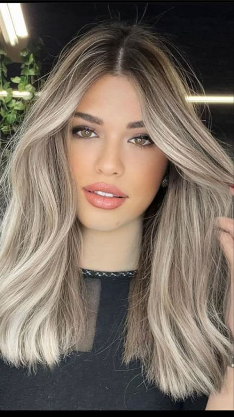 Slate Hair Color, Colors For Summer Skin Tone, High Balayage Blonde, Cold Balayage, Hair Colour Trends 2022, Summer Blonde Balayage, Hair Colors For Summer, Hair Color Honey Blonde, Summer Hair Colour