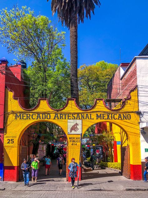 14 of the Best Places to Visit in Coyoacán to Spend the Perfect Day in Mexico City — The Creative Adventurer Mexican Street Market, Mexico Streets, Mexico Market, Mexico Architecture, Visiting Mexico City, Mexican Independence, Mexico City Travel, Explore Mexico, Mexico Culture