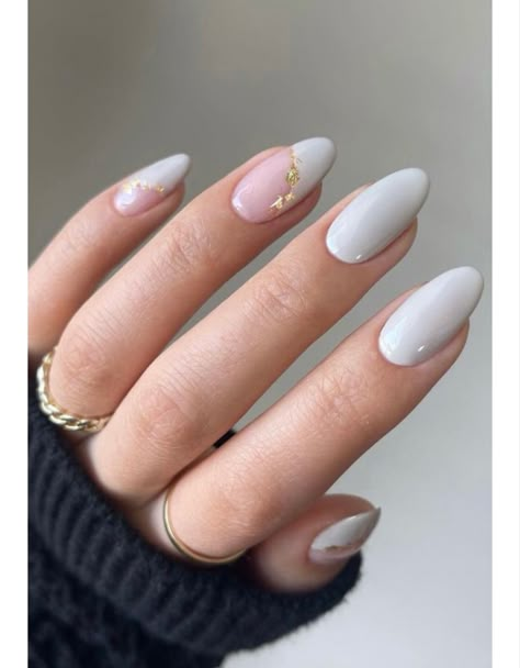 January Nails, White Acrylic Nails, Almond Nails Designs, White Nail Designs, Her Nails, Oval Nails, New Year's Nails, Classy Nails, Chic Nails