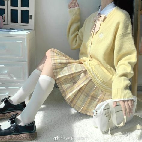 Kawaii Yellow Outfit, Yellow Cardigan Outfit Aesthetic, Soft Core Outfit, Cardigan Reference, Light Yellow Outfit, Pastel Core Outfits, Yellow Plaid Skirt Outfit, Yellow School Uniform, Pastel Academia Outfit