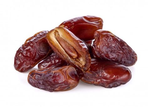 Types Of Dates, Plant Based Diet Benefits, Fruit Photos, Dates Fruit, Moon Ramadan, Ramadan Sweets, Cider Vinegar Benefits, Daily Fiber Intake, Palm Fruit