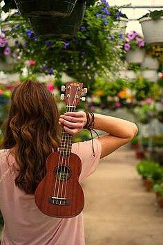 Girl taking her uke for a walk Kala Ukulele, Ukulele Photography, Instruments Guitar, Ukulele Art, Music Instruments Guitar, Ukulele Music, Guitar Photography, Pose Fotografi, Guitar Girl