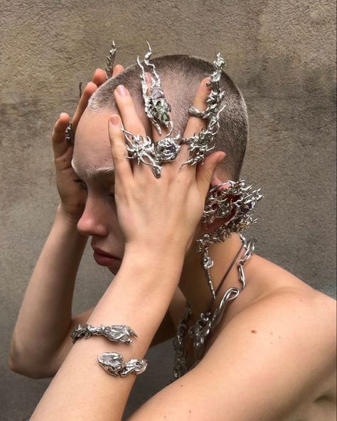 Liquid Metal Jewelry, Chrome Accessories, Punk Aesthetic, Image Swag, 3d Fashion, Soldering Jewelry, Liquid Metal, Cyberpunk Style, Futuristic Fashion